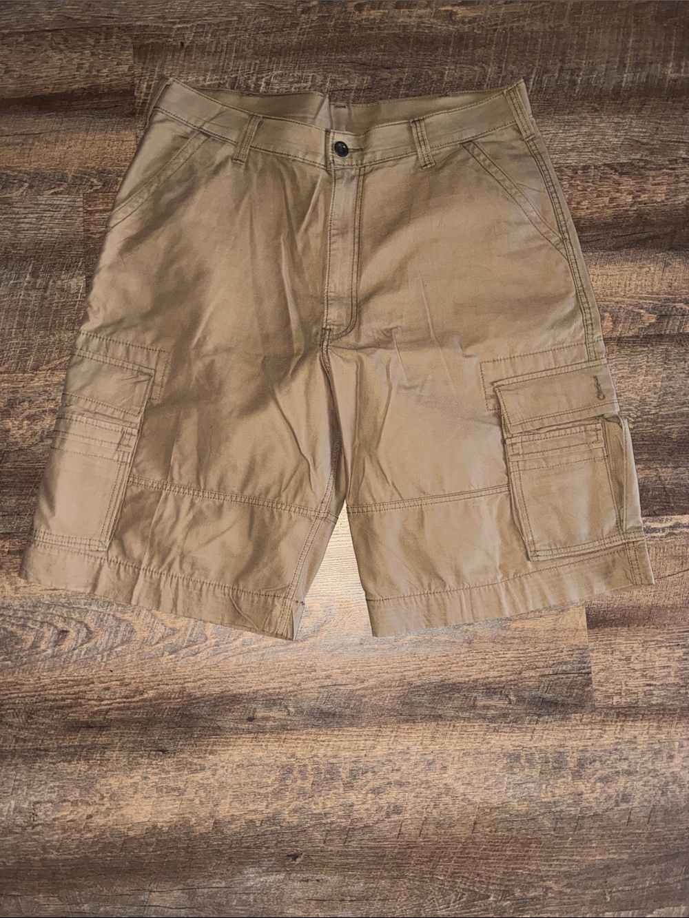 Levi's Men's Cargo Shorts in Khaki Brown
